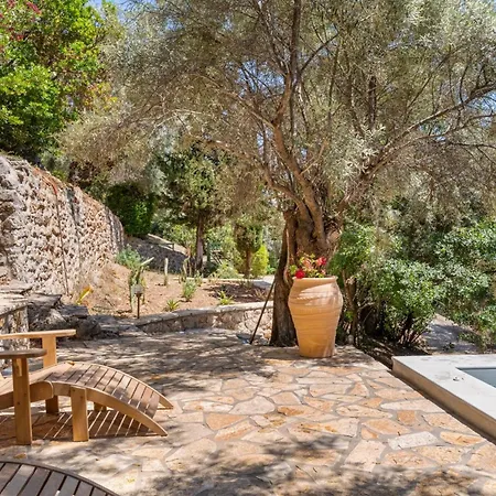Villa Giancarlo - Lovely With Stone And Wood Elements In Sivota Bay