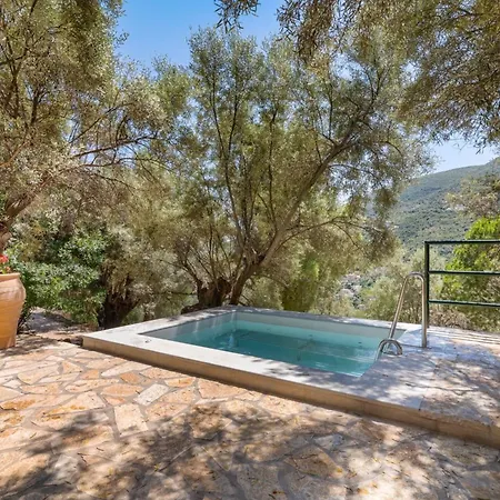 Giancarlo - Lovely With Stone And Wood Elements In Sivota Bay *